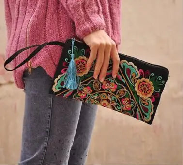Flower Embroidery Lady Canvas Clutch Tote with Tassel