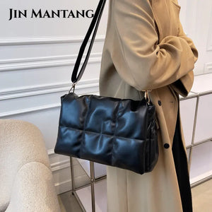 Women's Quilted Leather Crossbody Bag for Spring