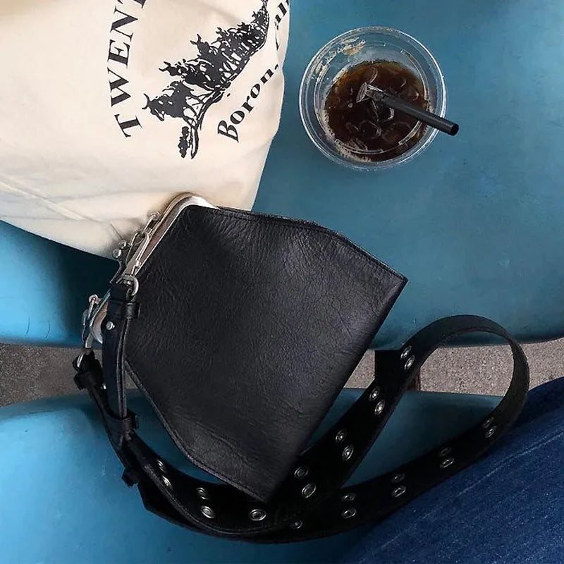 Crocodile Wide Straps Women Bag Vintage Messenger Bag