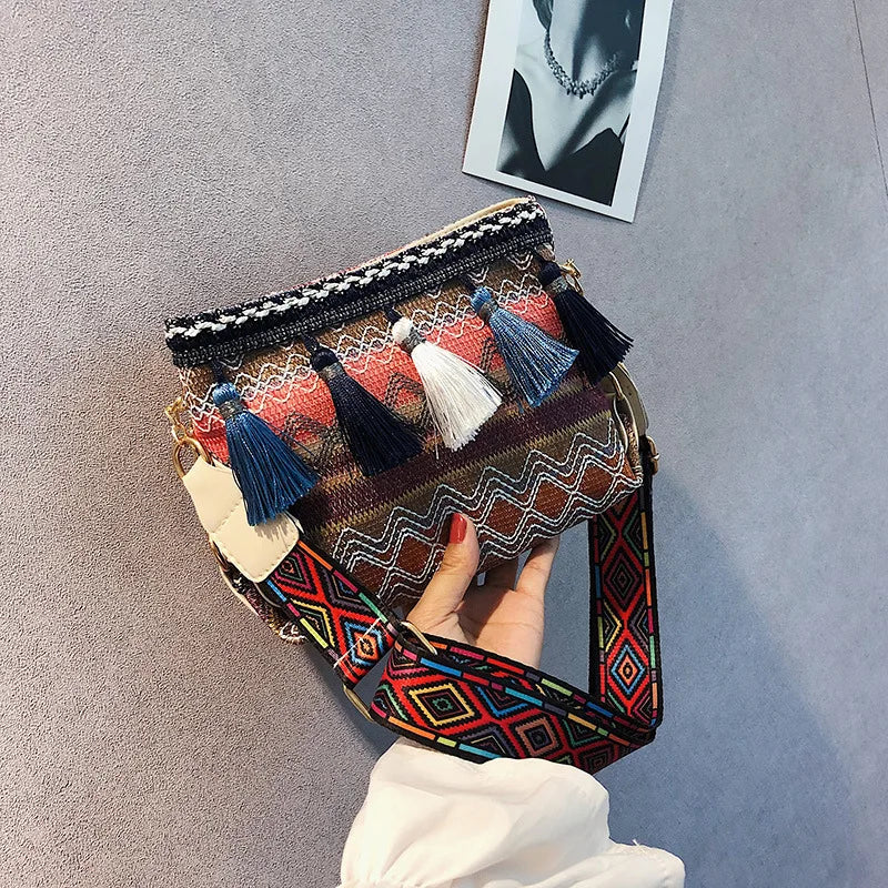 Ethnic Style Tassel Bucket Shoulder Bag