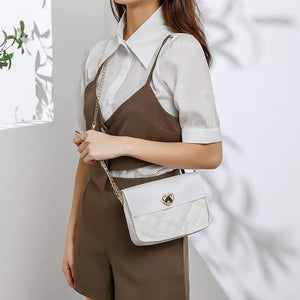 Heart-shaped Rhombic Pattern Crossbody Bag