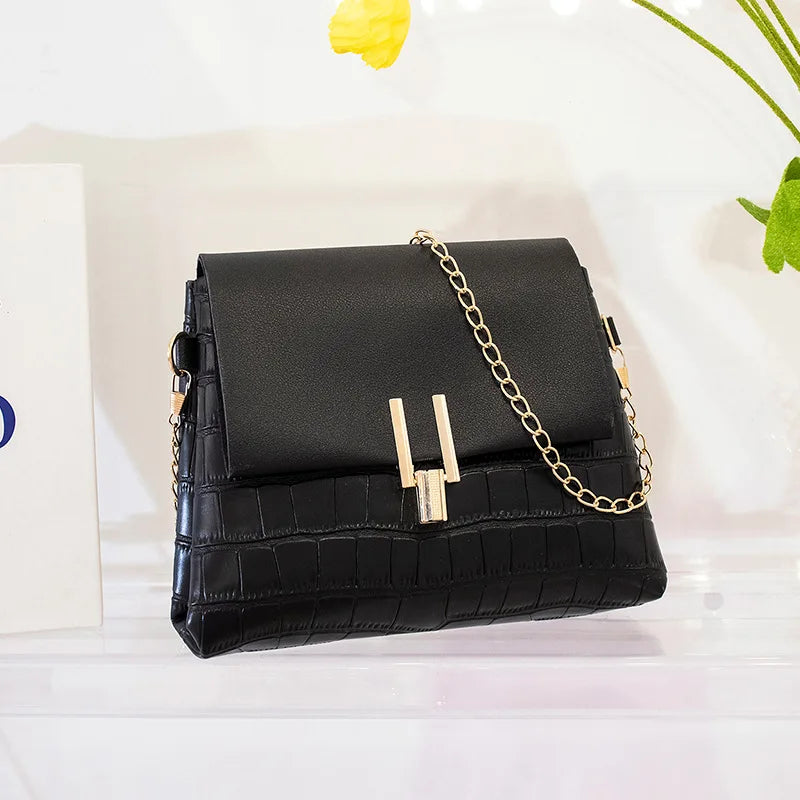 Crocodile Pattern Shoulder Bag with Lock Catch Chain