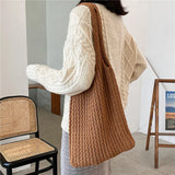 Vintage Wool Shoulder Bag Zipper Closure