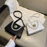 Retro Chains Hasp Shoulder Bag Small Bucket Bag
