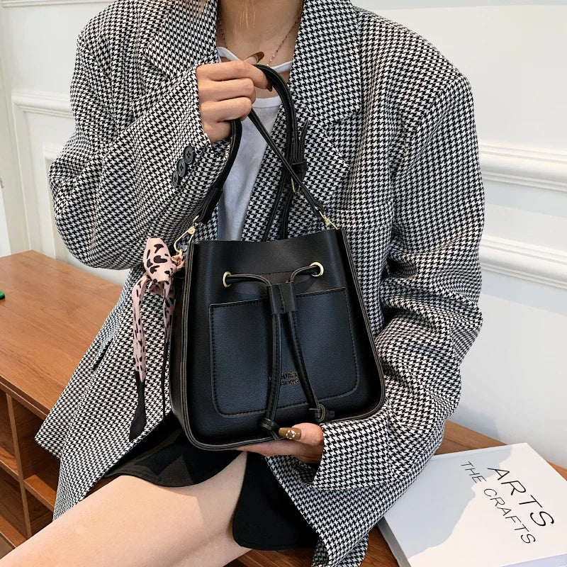 Vintage PU Messenger Bag for Women Leather Clutch Tote Shoulder Handbag