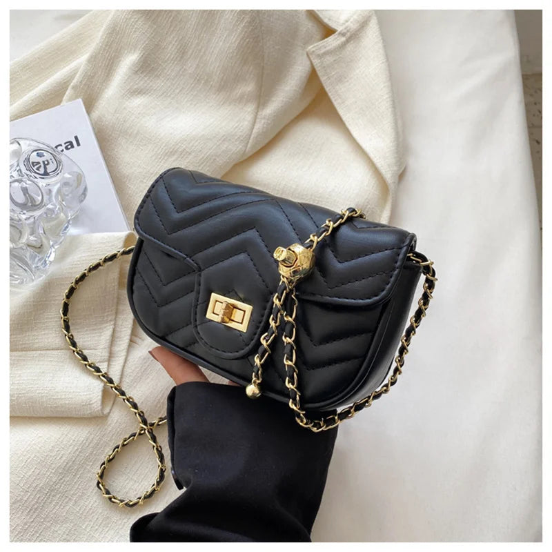 Quilted Messenger Bag Soft Leather Casual Handbag Small Flap Shoulder Bag