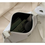 Retro Women Crossbody Bag Crescent Chain Underarm Bag