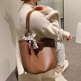Retro Women's Shoulder Bag Soft Leather Tote Bag