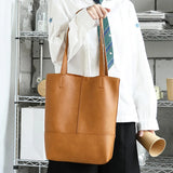 Summer Handbag with Phone Pocket and Zipper Closure
