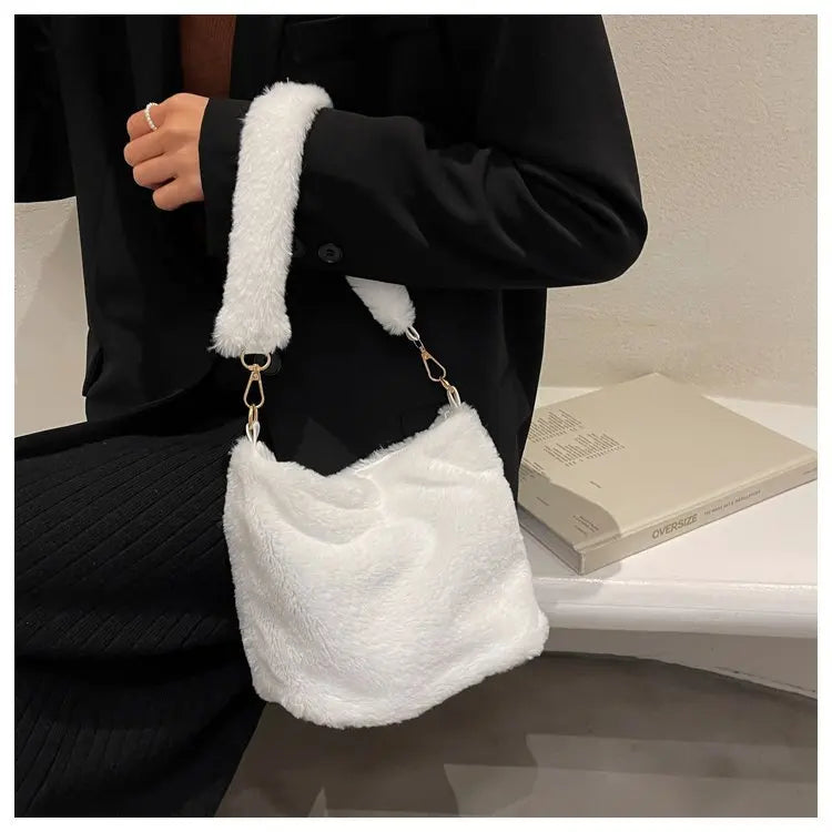 Winter Furry Women Large Handbags Shoulder Messenger Bags Soft Plush Female