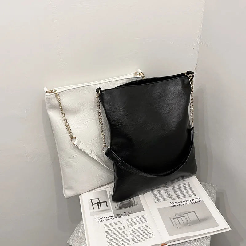 Women's Shoulder Bag Casual Messenger Bag Solid Style Vintage Envelope Bag