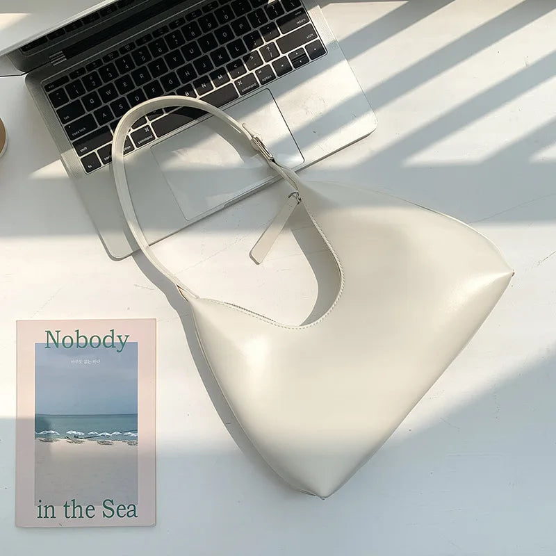 Crescent Shoulder Bag Underarm Handbag