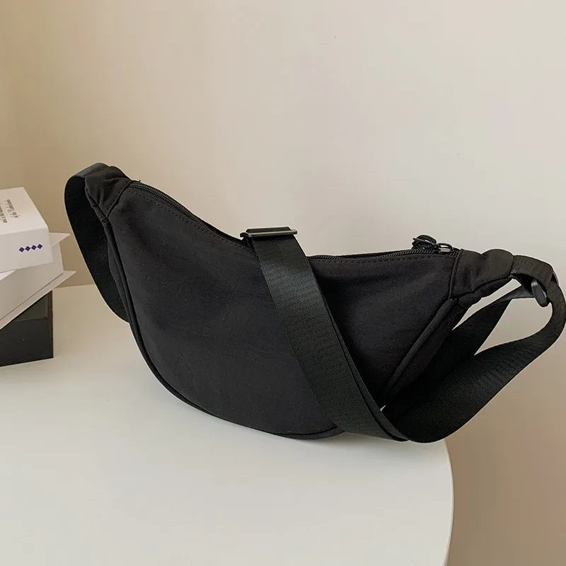 2022 Nylon Messenger Bag Female Dumpling Bag Light Small Underarm Bag