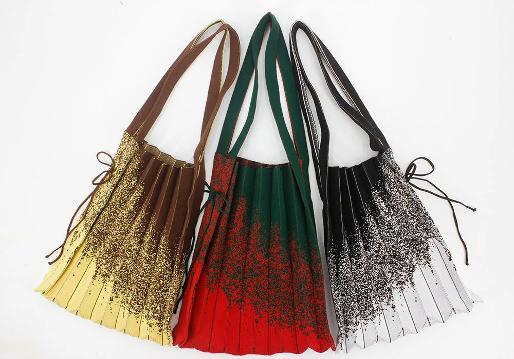 Fem. Knitted Pleated Graffiti Bag Big Capacity Portable Shopping Pouch