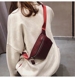 Crocodile Leather Banana Fanny Bag Large Capacity Chest Pack for Women