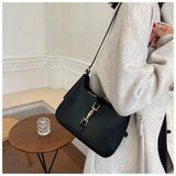 Personalized Lock Retro Messenger Bag Ladies Underarm Commuter Big Bag