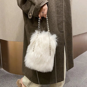 Winter Diamond Chain Shoulder Bag Plush Bucket Bag