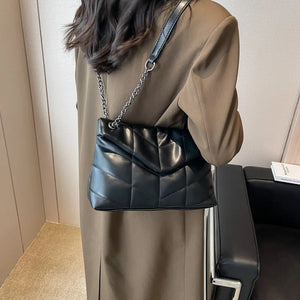 Autumn/Winter Large Capacity Shoulder Bag Crossbody Bag Female Chains PU
