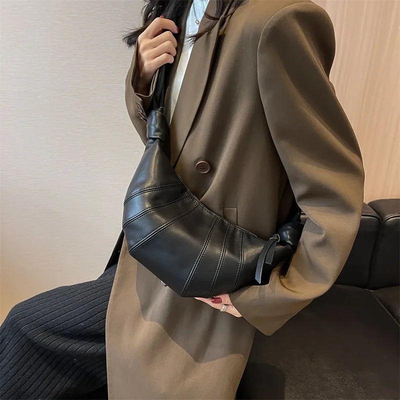 Personality Female Shoulder Bag Western Style Messenger Bag