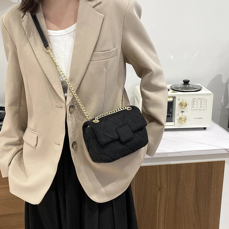 Matte Small Chain Messenger Bag