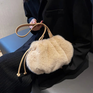 Plush Autumn And Winter Shoulder Bag Western Style Messenger Bag