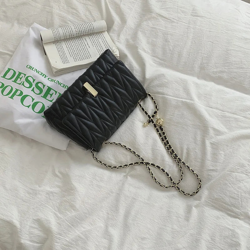 Crossbody Bags Women Lingge Chain Armpit Messenger Bag