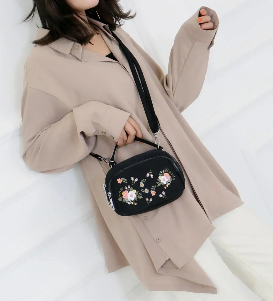 Embroidery Women Messenger Bags Small Shoulder Bag Vintage Crossbody Handbag