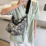 Embroidery Chain Messenger Handbags Women Large Capacity