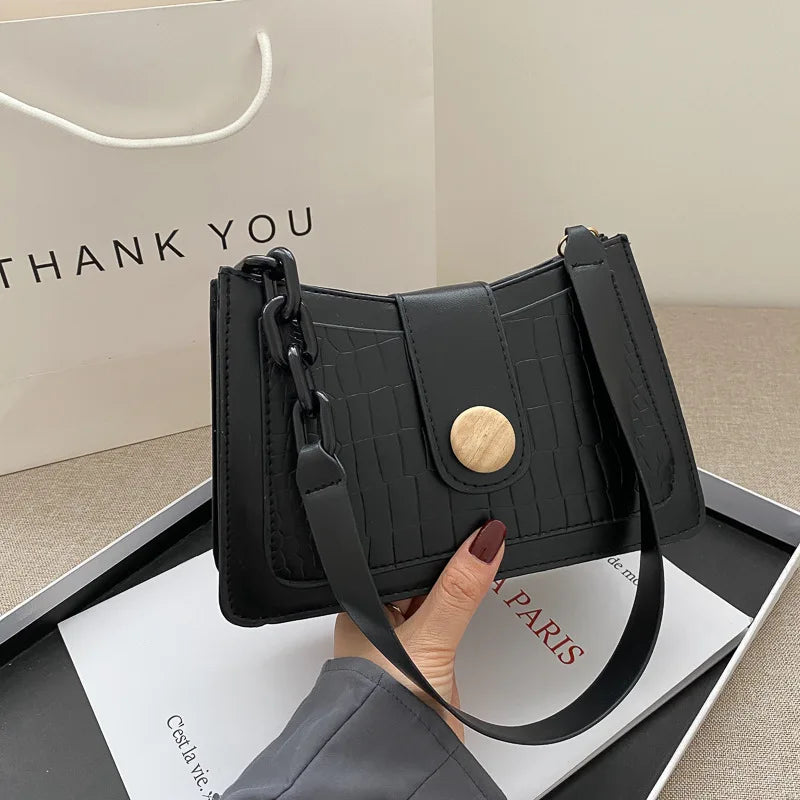 Retro Women's Chain Small Shoulder Bag PU Leather Armpit Bag Tote Purse Handbags