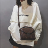 Square Crossbody Bag Women Retro Leather Brown Shoulder Messenger Bag