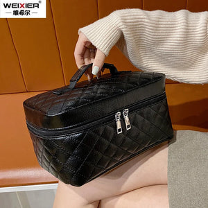 2021New Ladies Storage Bag Large Makeup Organizer Cosmetic Pouch Plaid