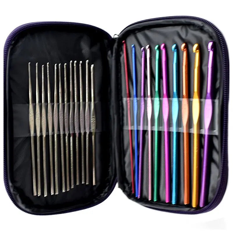 22 Aluminum Crochet Hooks Set with Case for Knitting Crafts