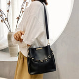 Retro Women's Shoulder Bag Large-Capacity Chain Bucket Bag