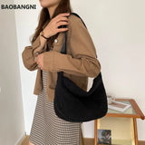 Women's Large Capacity Knitting Shoulder Bag