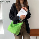 Women's Large Capacity Knitting Shoulder Bag