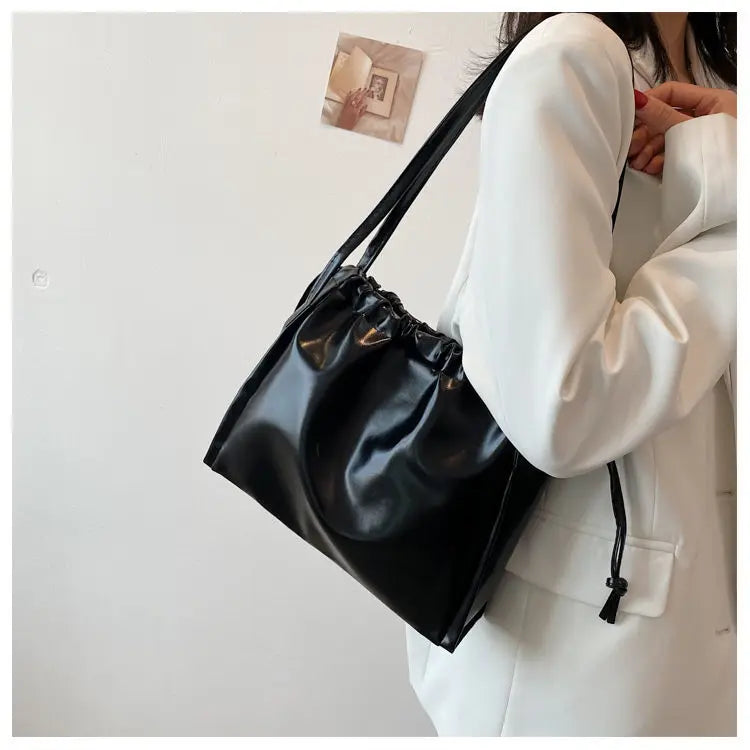 Women PU Shoulder Bag Large Capacity Stylish Handbag