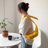 Nylon Messenger Bag Lightweight Student Shoulder Bag