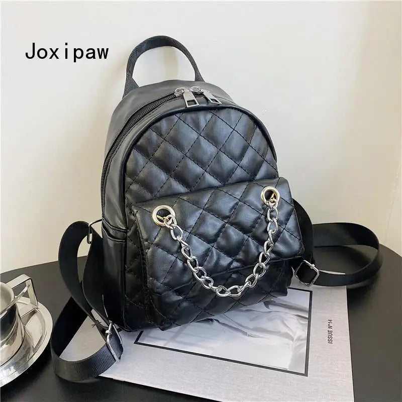 Vintage Large Capacity Women's Chain Backpack