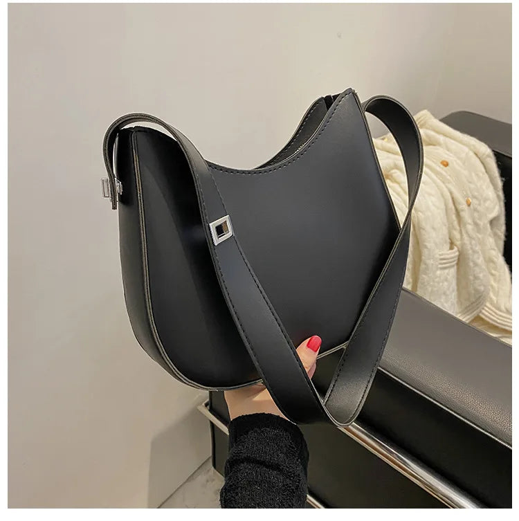 Wide Shoulder Strap Women's Messenger Bag Zipper Saddle Bag