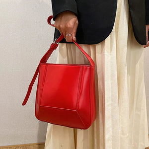 Vintage Leather Shoulder Bags for Women Handbags Purses Casual Bucket Bags