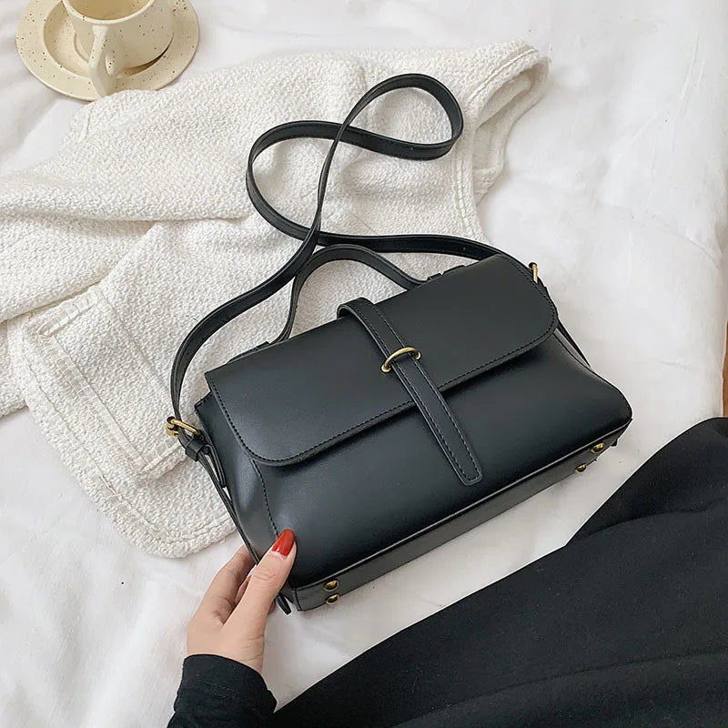 Women's Retro Messenger Bag One-Shoulder Square Bag