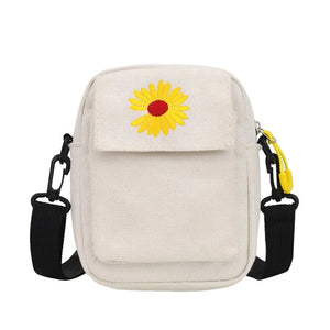 Small Daisy Canvas Shoulder Bag Japanese Messenger Bag Student Handbags