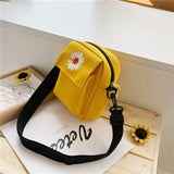 Small Daisy Canvas Shoulder Bag Japanese Messenger Bag Student Handbags