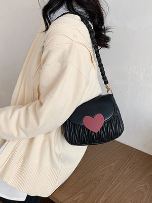 Small Heart Crossbody Bag PU Leather Flap Handbag with Chain Shoulder Strap