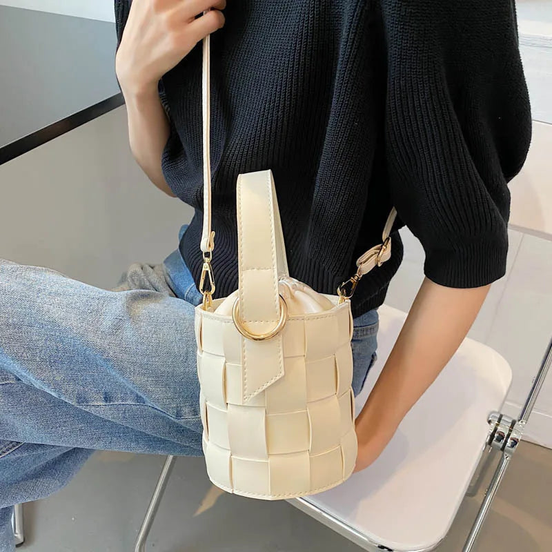 Solid Woven Bucket Bag Handbag Retro Messenger Bag