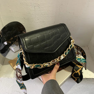 Stone Pattern Shoulder Bag with Chain Handle