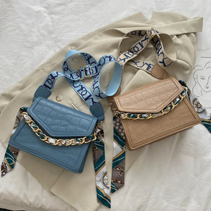 Stone Pattern Shoulder Bag with Chain Handle