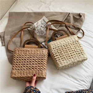 Straw Tote Bag Summer Women Handbag Purse Drawstring Closure