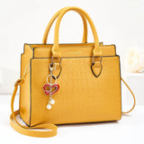 Temperament All-match Large-capacity Shoulder Handbag Women Autumn