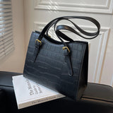 Textured Women's Shoulderbag Red Tote Bag